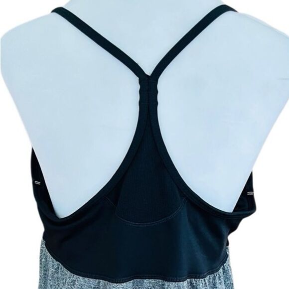 C9 by Champion color block loose Racerback top with shelf bra size XL. - Picture 4 of 8